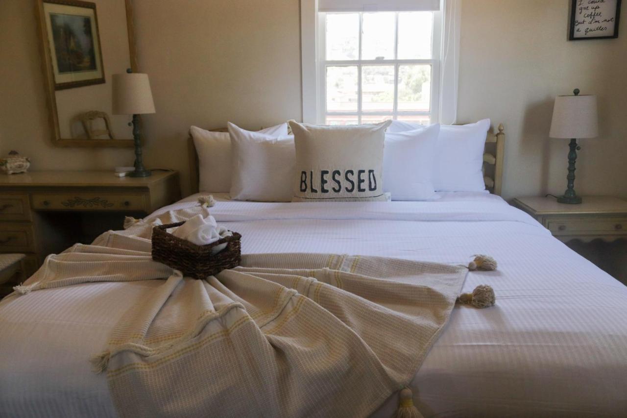 Bed & Breakfast La De Adelina