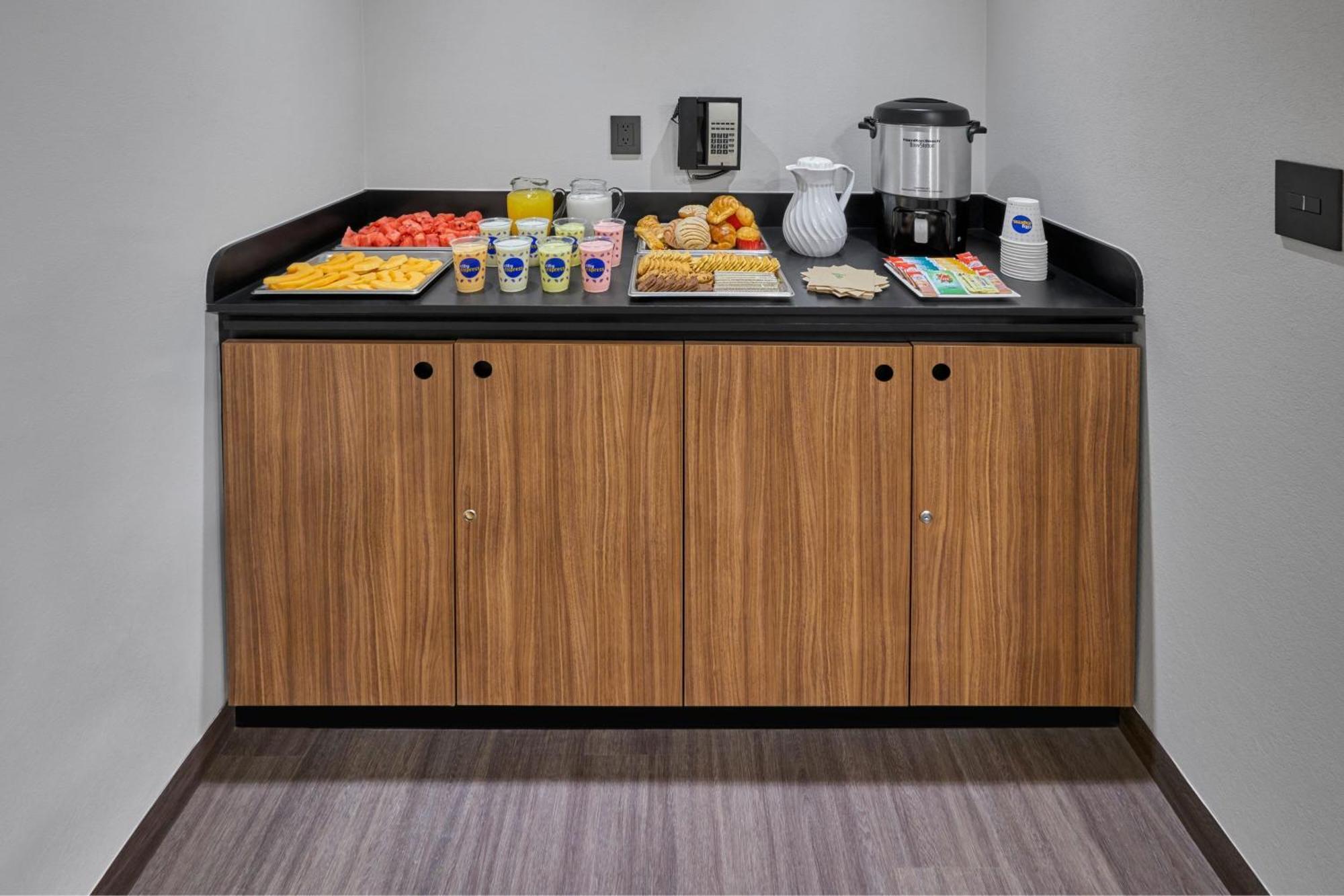 Express By Marriott Ensenada