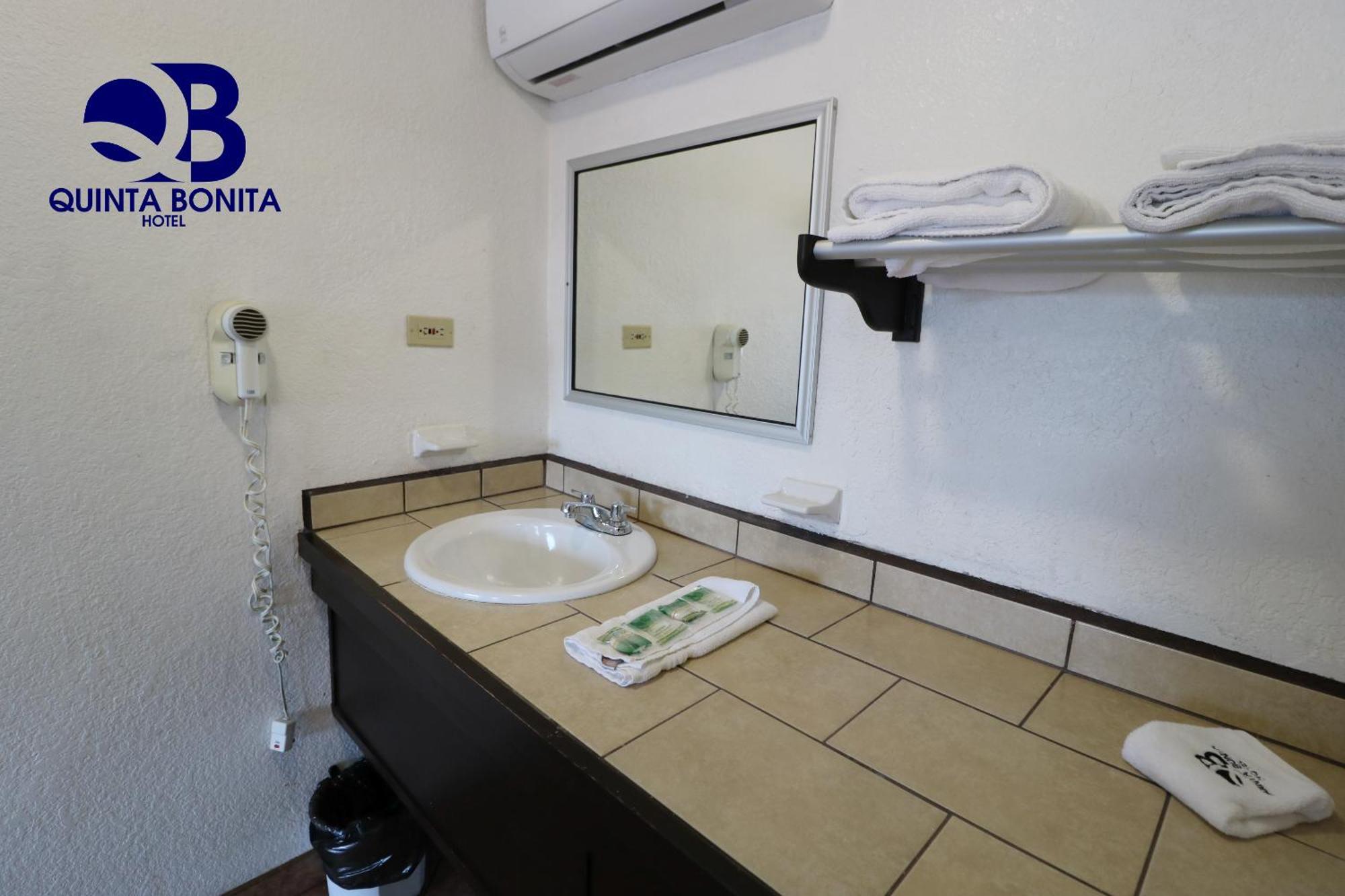 La Quinta Bonita Hotel