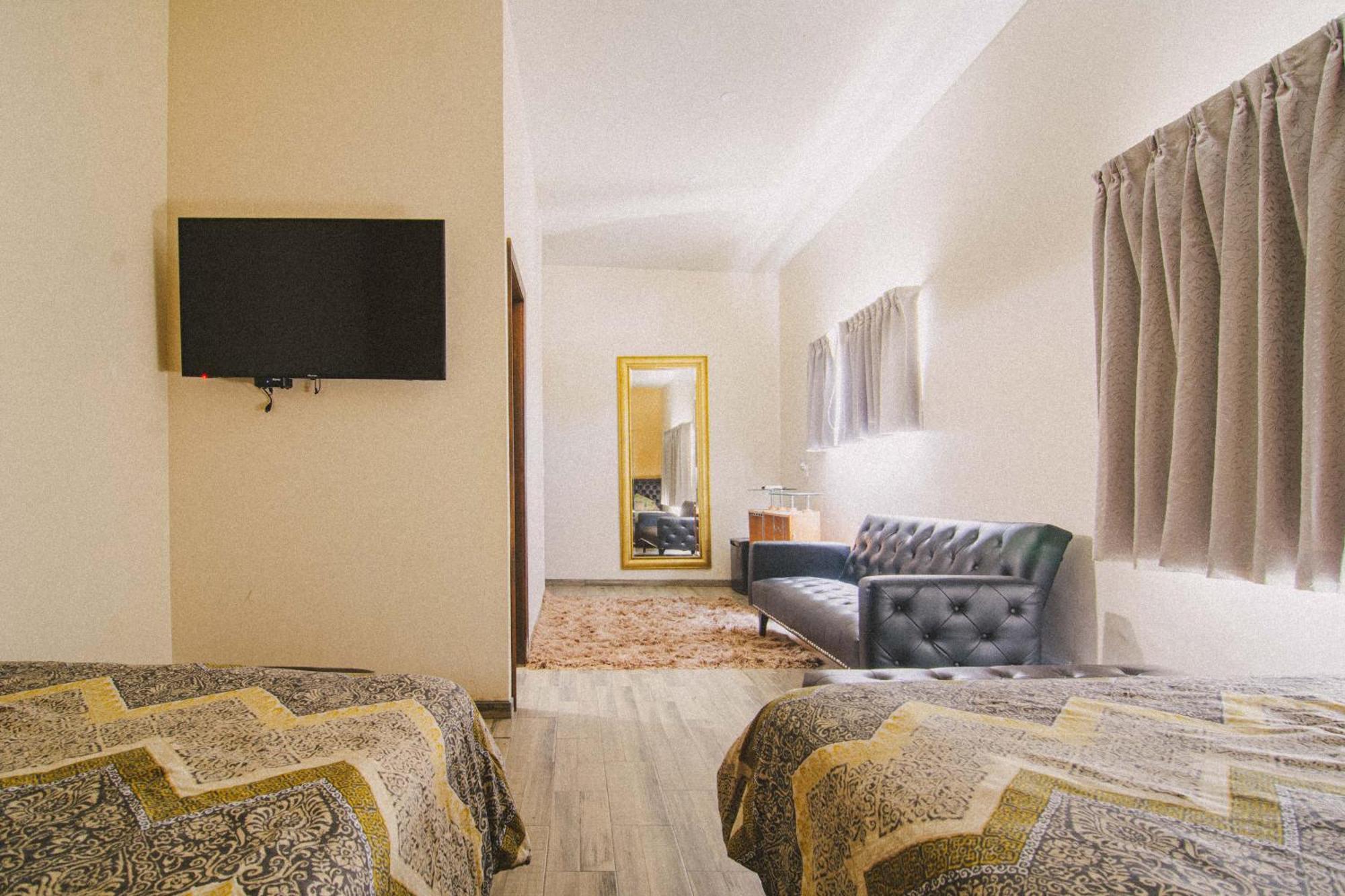 Quinta San Carlos Hotel