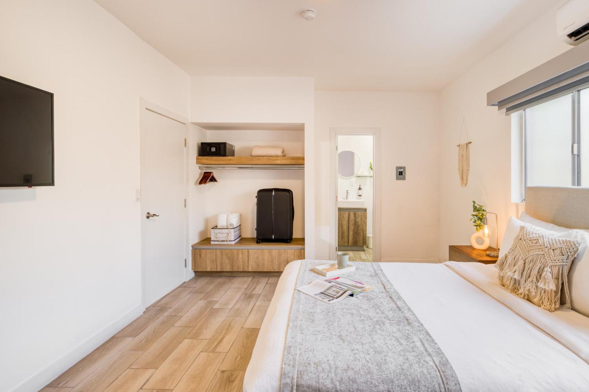 House By Uliv Apartahotel