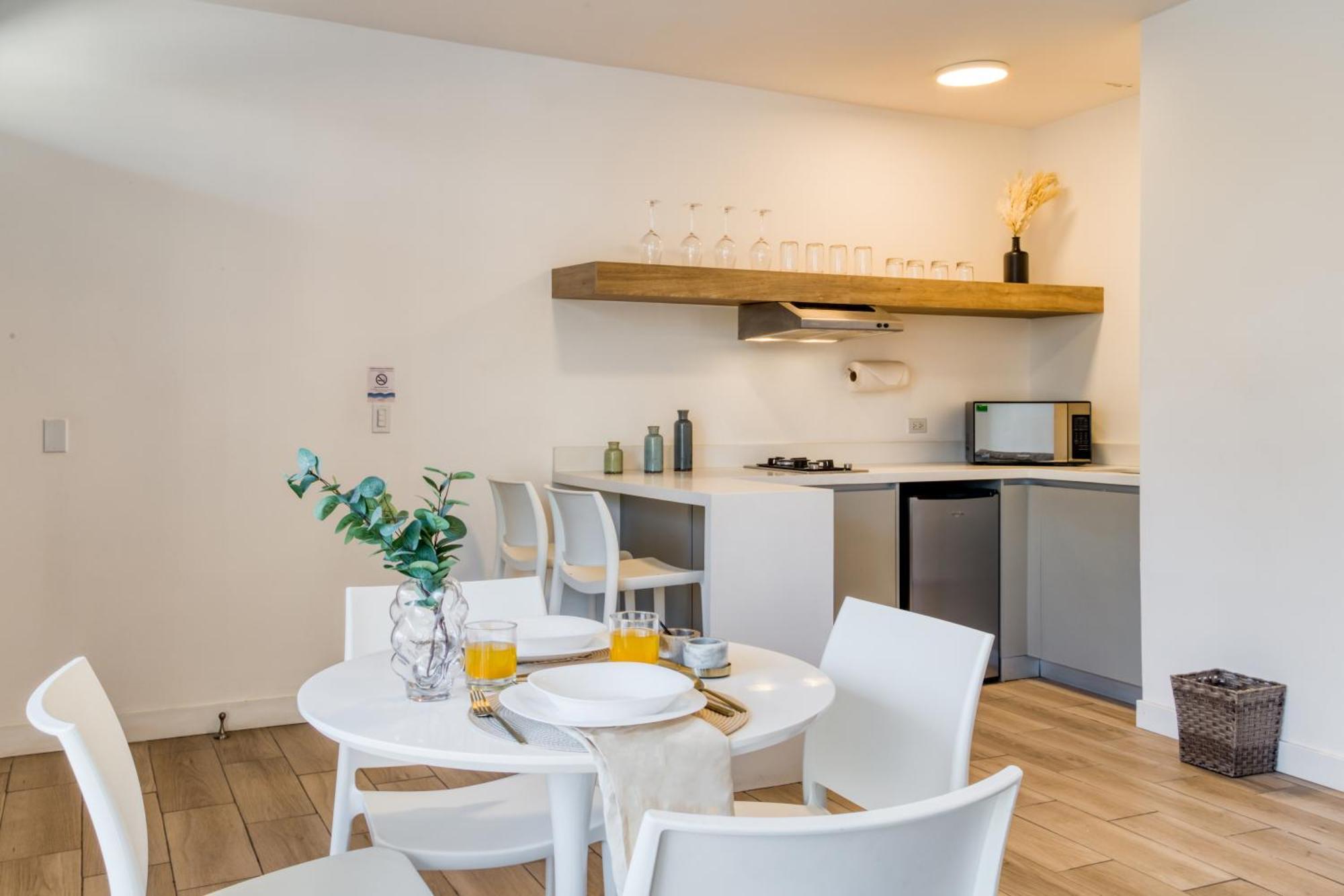 House By Uliv 4*
