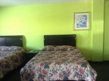 Hotel Bugambilias Ensenada